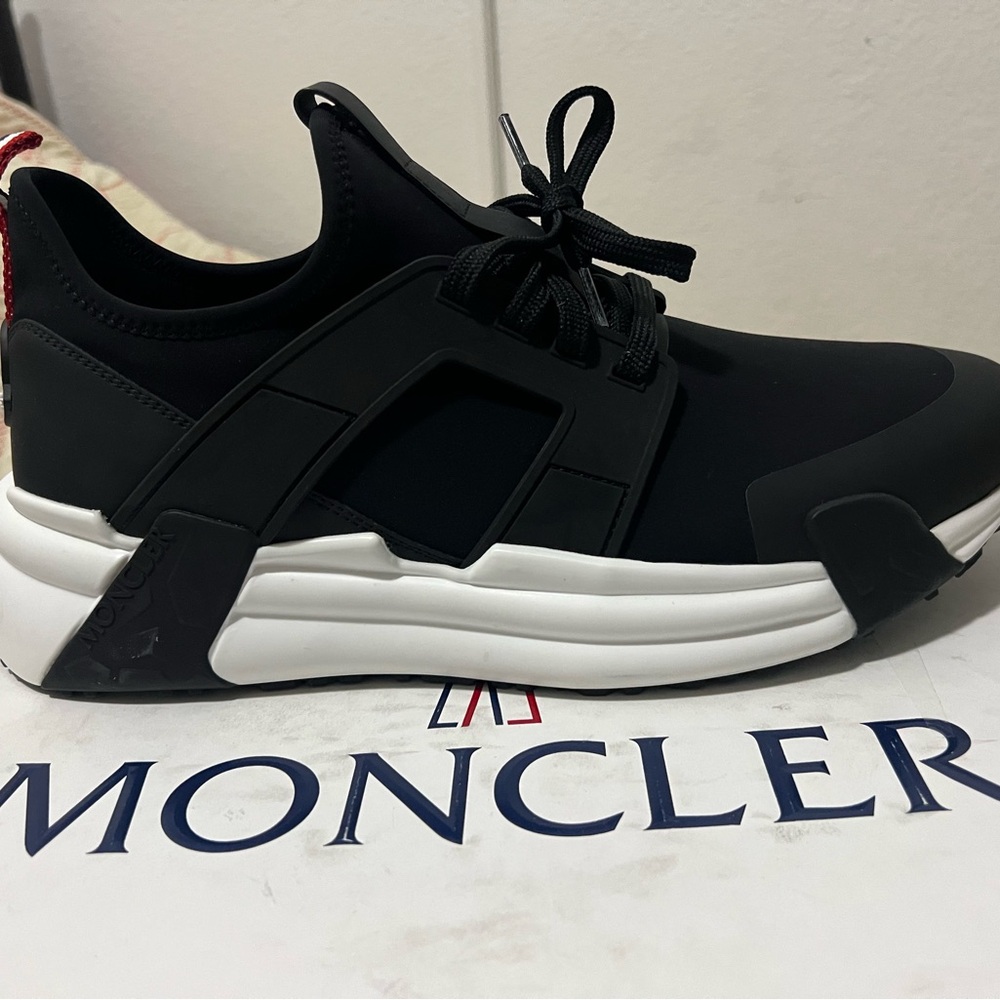 Moncler Men's Lunarove Nylon Low-Top Sneakers Size 11.  New - Picture 3 of 8